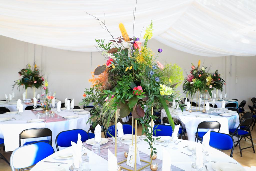 b3293cc6-d6f7-410d-a315-1bae77c10172 Decorated table for the ball